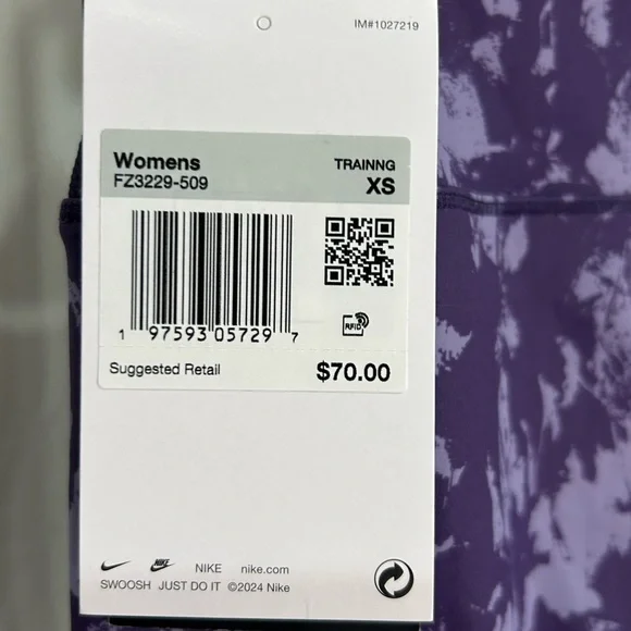 NWT Nike Purple Tie-Dye Leggings for Dynamic Style - Picture 5 of 5